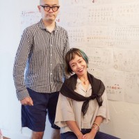 田中麻記子さんと森岡督行さん