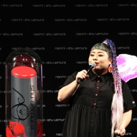 naomi x shu uemura 限定リップコレクション発売記念イベントでの渡辺直美さん