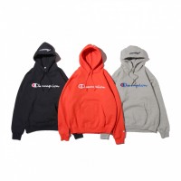 「CHAMPION x ATMOS LAB P/O HOODED SWEATSHIRT」（1万3,000円）