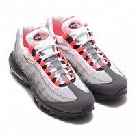 「NIKE AIR MAX 95 OG -SOLAR RED-」（1万6,000円）