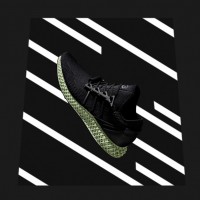 「Y-3 ランナー 4D（Y-3 RUNNER 4D）」（7万円）