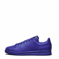 「RS スタンスミス（RS STAN SMITH）」（3万8,000円）