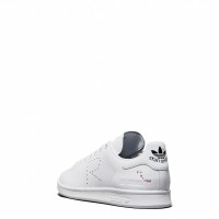 「RS スタンスミス（RS STAN SMITH）」（3万8,000円）