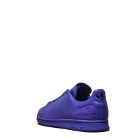 「RS スタンスミス（RS STAN SMITH）」（3万8,000円）