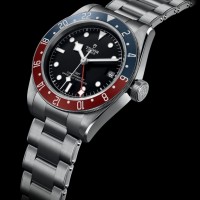 ブラックベイ GMT（BLACK BAY GMT）