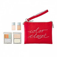 「RMK クリスマス トラベルベースメイクアップキット 2018 A/B」（8,800円）