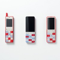 「INFOBAR xv」発売