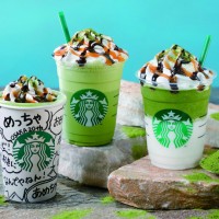 「大阪 めっちゃ 抹茶 ラテ」（ホット/アイス Short 440円、Tall 480円、Grande 520円、Venti® 560円）と「大阪 めっちゃ 抹茶 フラペチーノ®」（Short 550円/Tall 590円/Grande 630円/Venti® 670円）