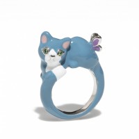 猫好き必見！指元を彩ってくれる遊び心のあるデザイン。猫リング＜ブルー＞9,720円
