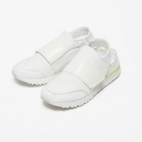 「モンテ クリース スリッポン（MONTE CREASE SLIP-ON）」（1万5,800円 / ホワイト×ホワイト、ブラック×ブラック）