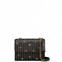 水瓶座「Fleming Star Stud Small Shoulder bag」（8万4,000円）