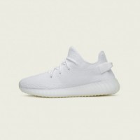 ​YEEZY BOOST 350 V2 TRIPLE WHITE（2万8,000円）