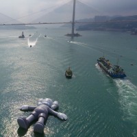 香港での浮力テストの様子