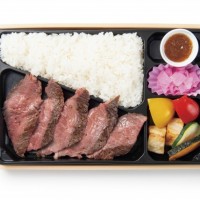 浅草鉃板亭「サーロインステーキ弁当」（税込1,835円）