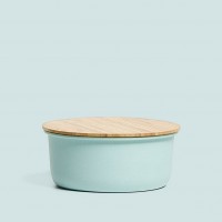 ザラ ホーム（ZARA HOME）が、お花見やピクニックなどのアウトドアシーンをはじめ、毎日のランチタイムにもぴったりな「ピクニックコレクション」の販売をスタートした。