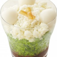 「抹茶とシトラスミルクのみぞれ」（864円） ※トラヤカフェ青山店にて6月21日から7月18日までの展開