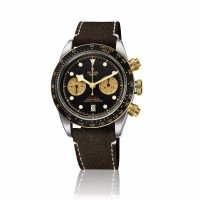 「ブラックベイ クロノ（BLACK BAY CHRONO）S&G」レザーストラップ（55万2,315円）※予価