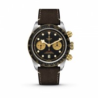 「ブラックベイ クロノ（BLACK BAY CHRONO）S&G」レザーストラップ（55万2,315円）※予価