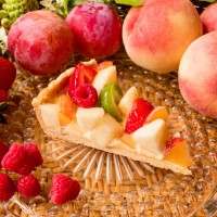 「桃と夏の果実のタルト」※7月21日〜31日までの販売