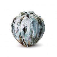 平井明子 ,イギリス 『The Moon Jar "The life of..."』せっ器、磁器、木灰、白長石釉、600 x 600 x 600 mm 2018年