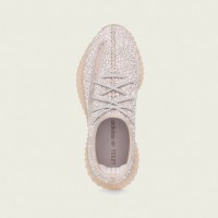 「YEEZY BOOST 350 V2 Synth RF (FV5666)」（2万8,000円）