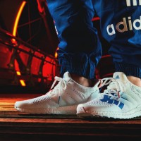 「ULTRABOOST UNDFTD」EF1968（2万5,000円）