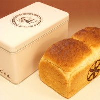 「お米を使ったもちもち生食パン」（税込2,000円 / 各日限定10本）