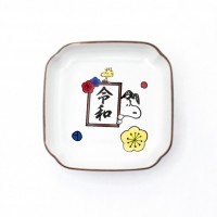 KUTANI SEAL「角小皿」（税込2,160円）