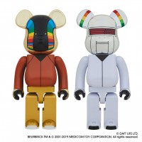 「BE@RBRICK DAFT PUNK (DISCOVERY Ver.) GUY-MANUEL de HOMEM-CHRISTO 1000%／THOMAS BANGALTER 1000%」（各4万8,000円）