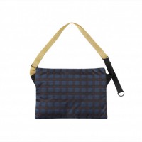 「SHOULDER BAG」（3万6,000円）