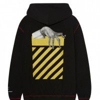 「オフ-ホワイト c/o アンダーカバー（OFF-WHITE™ c/o UNDERCOVER）」