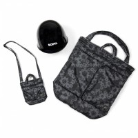 ソフネット（SOPHNET.）「2WAY HELMET BAG + ヘルメット」（5万6,000円）、「2WAY HELMET BAG MINI」（2万8,000円）