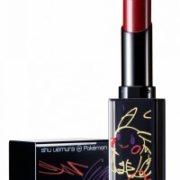 シュウ ウエムラ（shu uemura）「ルージュ アンリミテッド ラッカーシャイン」ボルト バーガンディー（3,300円）