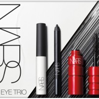 NARS「ミニアイトリオ」（3,100円）