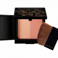 シュウ ウエムラ（shu uemura）「ピカシュウ グローオン デュオ パレット」ピーチ ビーム（4,900円）