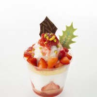 YOKOHAMA BASHAMICHI ICE「あいす屋さんの苺のショートケーキ」（テイクアウト 税込700円、イートイン 税込713円）