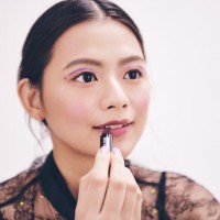 大人だから楽しめる「カワイイ」の世界へようこそ【How to make up! --vol.1 アナ スイ】