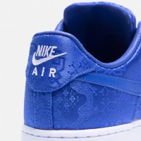 CLOT×NIKE「ROYALE UNIVERSITY BLUE SILK FORCES」（2万5,000円）国内では伊勢丹新宿店限定、11月2日より販売