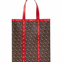 バーバリー銀座限定 「BOOK TOTE」（19万円）