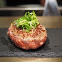 「極味や」の神戸牛ハンバーグはMサイズ（130g）で2,090円