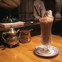 珈琲館「紅鹿舎」のラムチョコレート（950円）