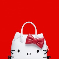 「ハローキティ トップ ハンドル M（HELLO KITTY TOP HANDLE M）」27万5,000円