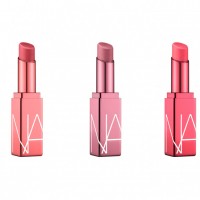 「NARS アフターグロー リップバーム」（左から1356、1383、1384/各3,500円）