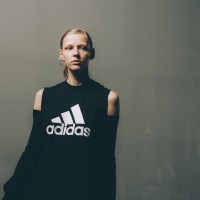 アディダス × ハイクがコラボラインを発表。完売続出の“adidas Originals by HYKE” フットウエアが再リリース