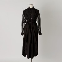 「OXFORD SHIRT DRESS」（Black 3万8,000円）