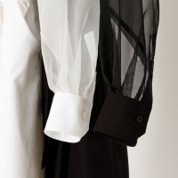 「OXFORD SHIRT DRESS」（Black/White 3万8,000円）