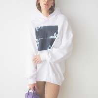 SNIDEL feat. BILLIE EILISH フーディー（11,000円）