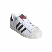 「SUPERSTAR」FY6733（1万2,000円）