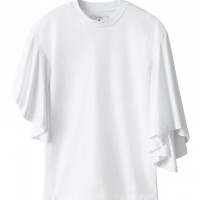 Tシャツ 3,999円