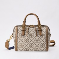 ＜TORY BURCH／トリー バーチ＞Tモノグラム ジャカード バレルバッグ 7万8,100円